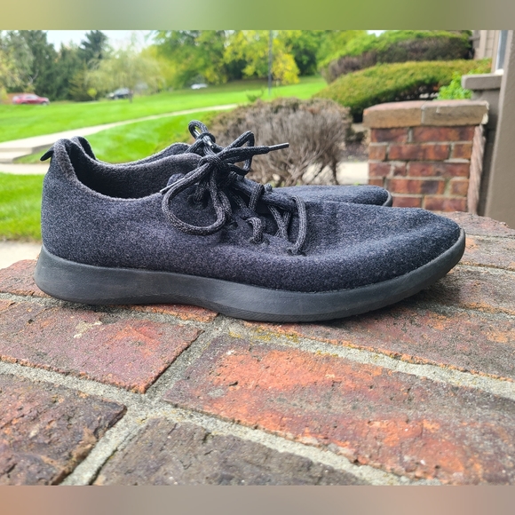 Allbirds - Men's Wool Runners - Picture 3 of 12
